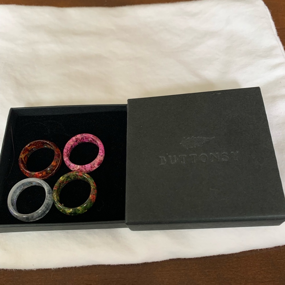 Buttons Multicolor Resin Ring Set